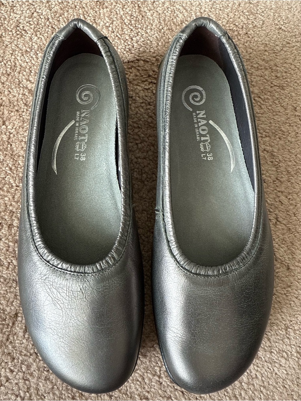 EUC Naot Taupo Leather Comfort Slip On Ballet Flats - Picture 2 of 12